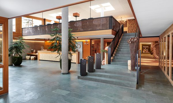 02_Arosea_Entree_1017453-001