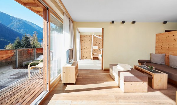 12_Arosea_Life-Balance-Suite_0617230-001