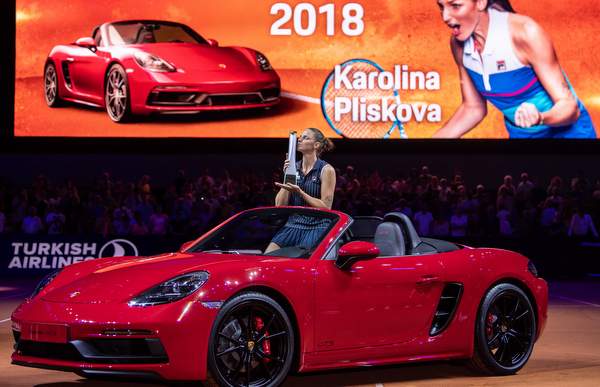 high_karolina_pliskova_porsche_tennis_grand_prix_2018_final_stuttgart_2018_porsche_ag