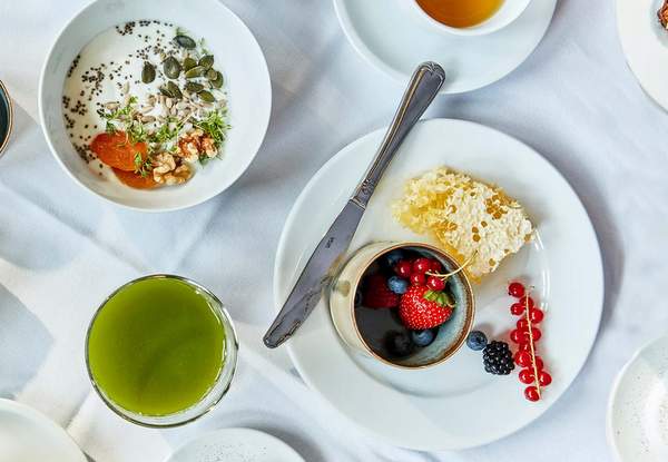 hotel-bachmair-weissach-sommer-essen-1920x800