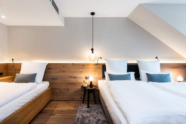 AMERON Neuschwanstein Alpsee-LR-239_FamilienSuite GaleriaSeehaus_Fotograf Woflgang Stahr