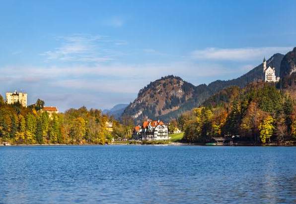 ameron-neuschwanstein-alpsee-resort-spa-alpenrose-beide-schloesser_kein credit-001