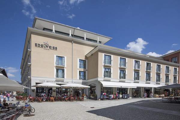 43165511615_661a15be3e_z