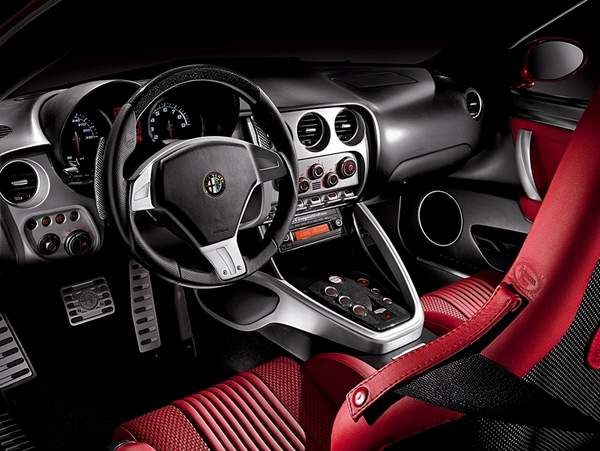 Alfa Romeo 8C Competizione (2007–2010). .