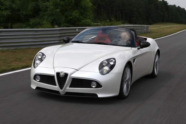 Alfa Romeo 8C Competizione Spider (2008–2010). .
